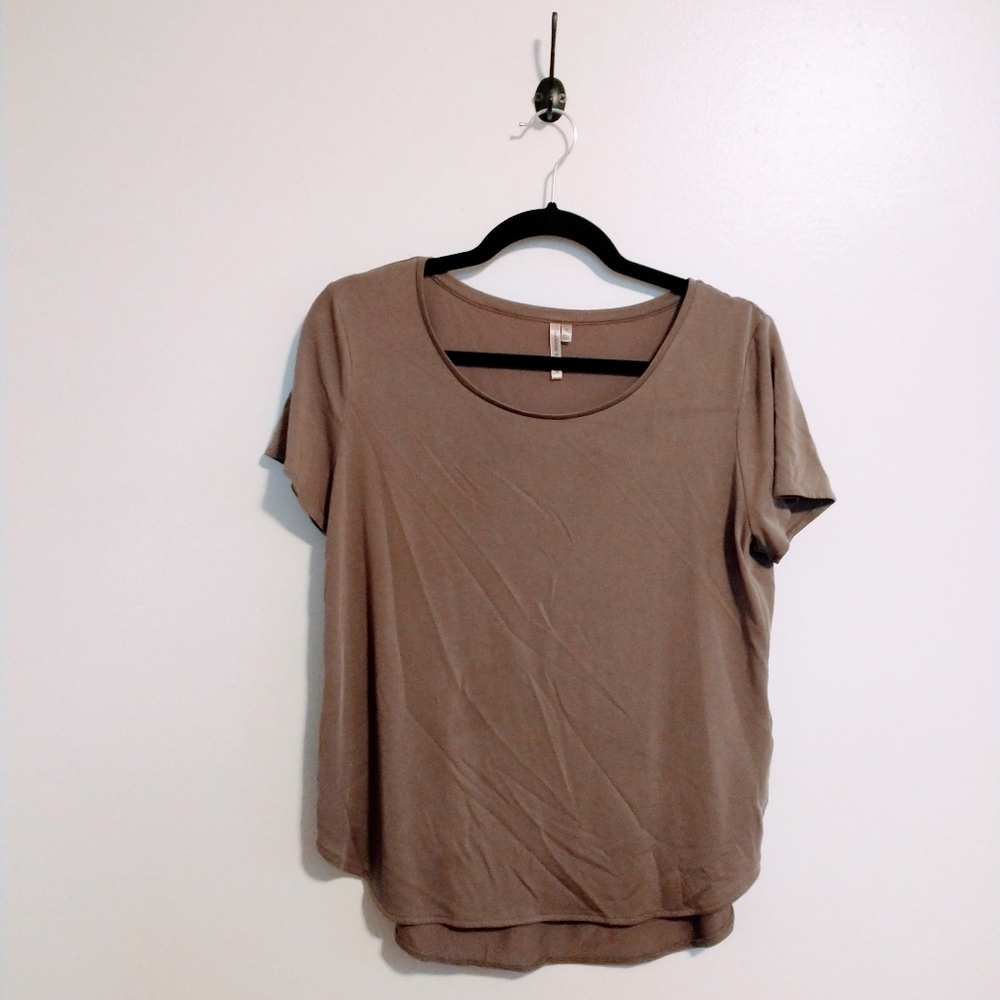 Banana Republic brown short sleeve dressy tee size small